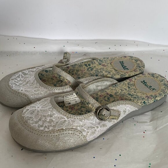 Mudd Vintage Y2K Mary Jane Ballet Flat Mules Silver White Lace Floral - Sz 7.5 - Picture 8 of 13